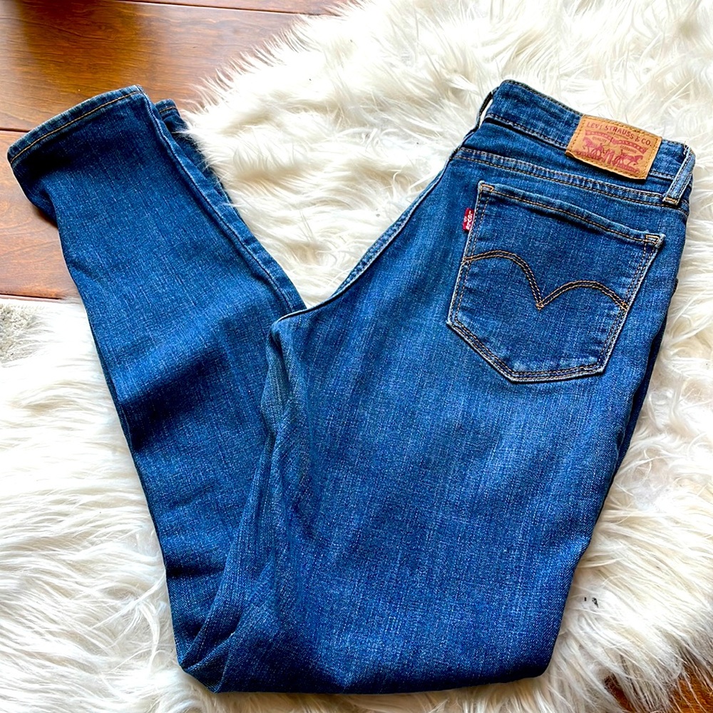 Levi’s 711 skinny jeans